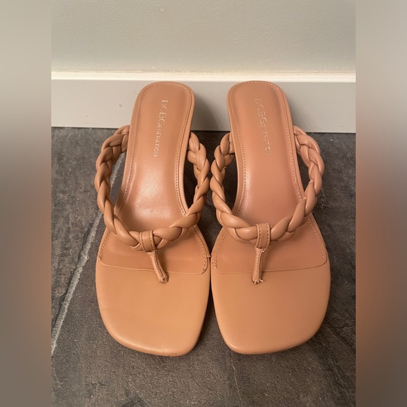 BCBG Génération Slip-On Heels - Sz 6 - Picture 1 of 6